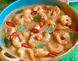 John Gregory-Smith penang curry with prawns on Sunday Brunch